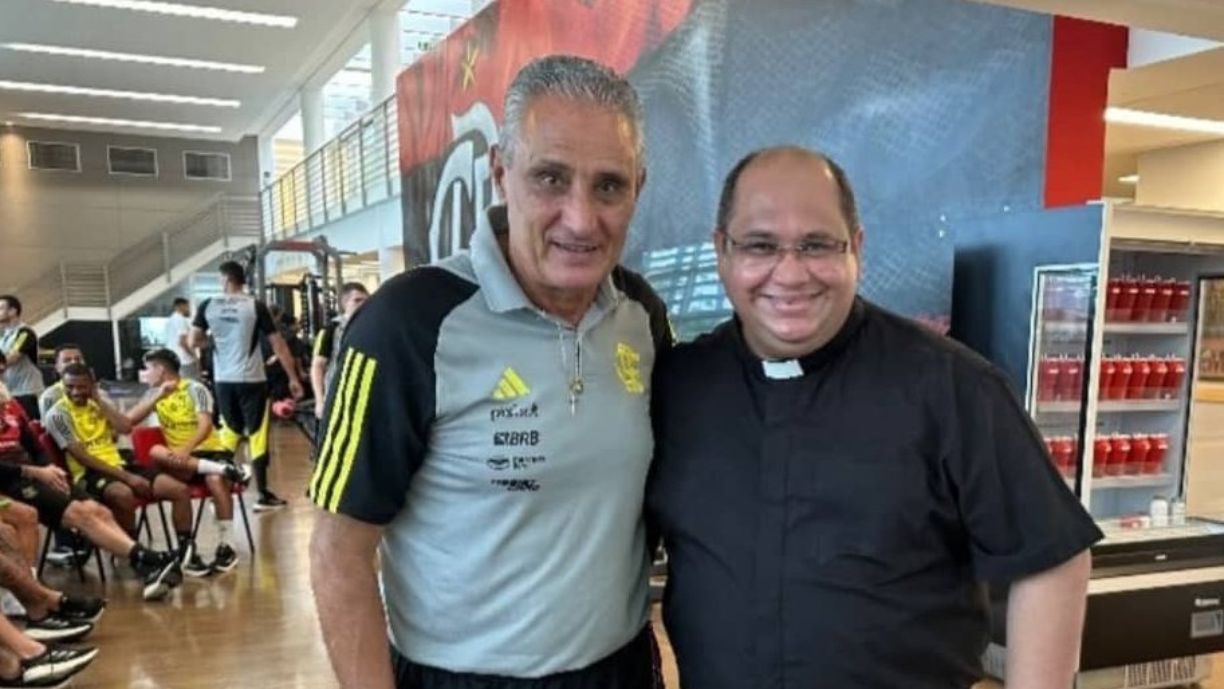 Tite e Padre no Ninho do Urubu / Divulgação